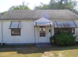 820 N 36th St, East Saint Louis, IL