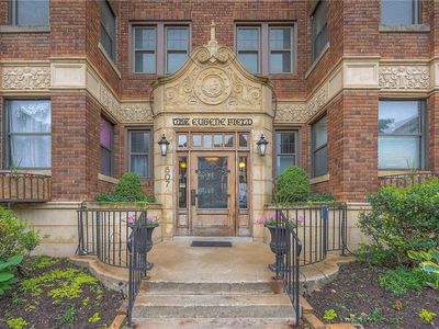 807 W 48th St APT 302, Kansas City, MO, 64112