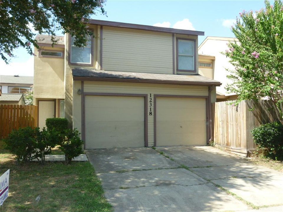 1st image of 12318 Crest Lake Dr