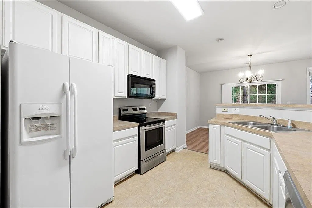 3 bed, 2.5 bath, 1875 sqft, $2,195 — Photo 4
