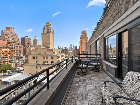 309 East 49th Street image 1 of 18