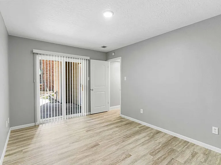 2631 Harbor Cv — Photo 14
