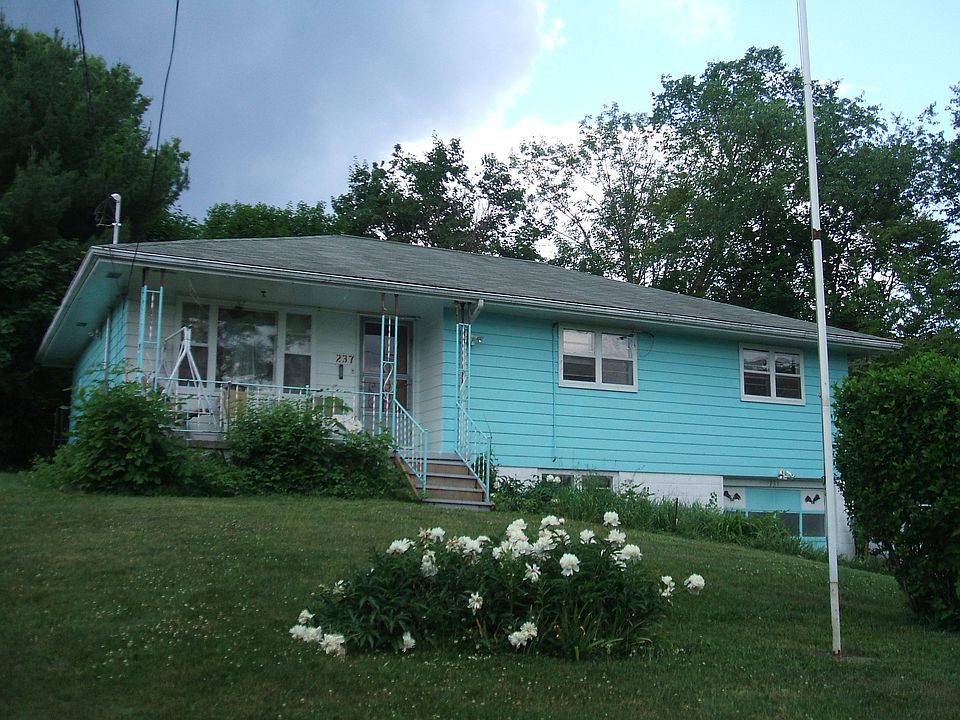 1st image of 237 Holiday Ave