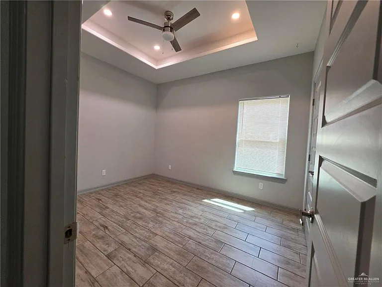 5804 Nightingale Ave #4 — Photo 11