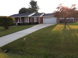 5311 Bancroft Rd, Greensboro, NC 27405