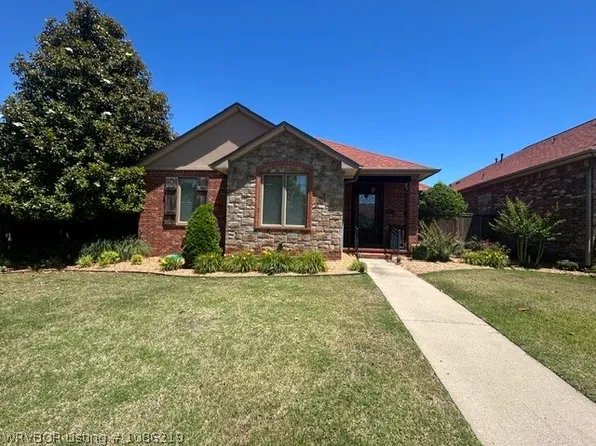 6911 Naples Way, Fort Smith, AR 72916