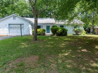 2800 Applegate Rd, Greensboro, NC 27455