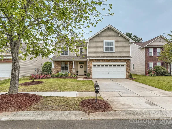 11121 Sedgemoor Ln, Charlotte, NC 28277