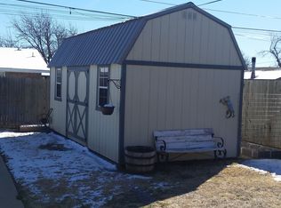 2724 Navajo Rd, Pampa, TX 79065