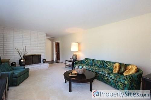 3rd image of 50 York Pl