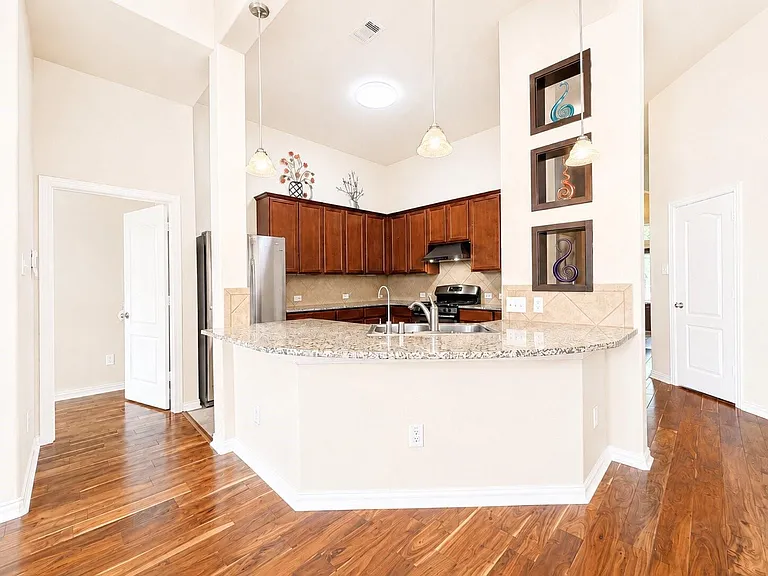 2410 Horned Owl Dr — Photo 17