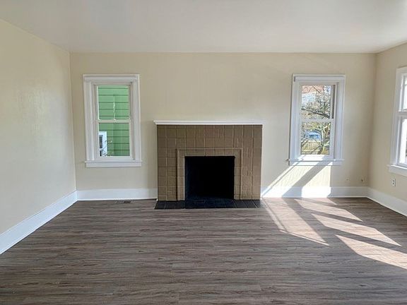 4th image of 7511 Jones Ave NW