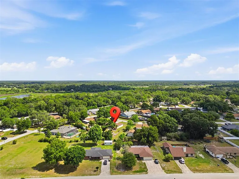 1011 Winifred Way — Photo 40
