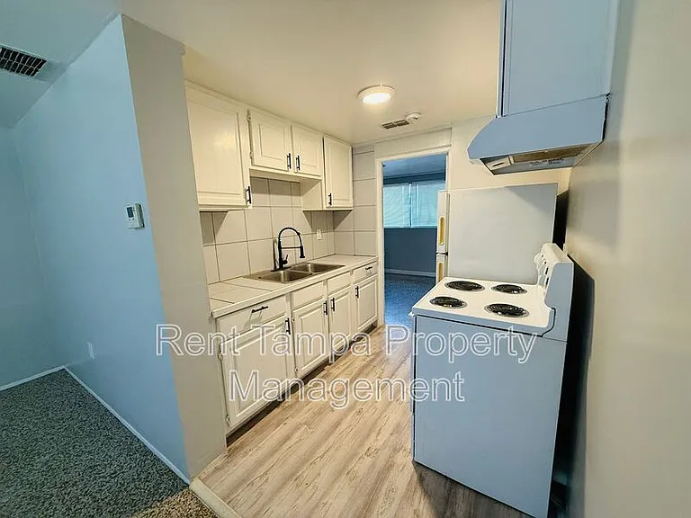 314 7th Ave NE #4 — Photo 6