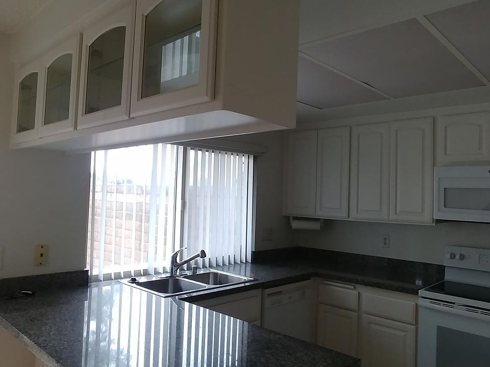 2nd image of 28 Silverwood