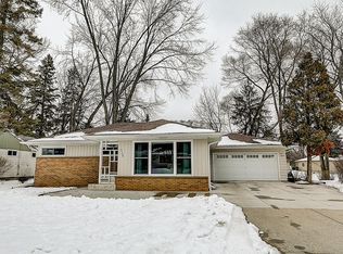 5124 W Willow Rd, Brown Deer, WI 53223