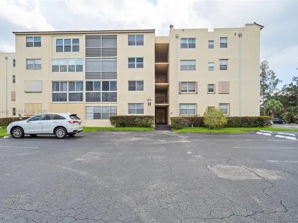 2871 Somerset Dr APT 102, Lauderdale Lakes, FL 33311