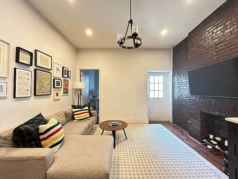 166 Rogers Ave #1R — Photo 6