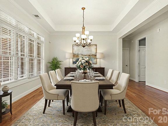 3rd image of 170 Saint James Way