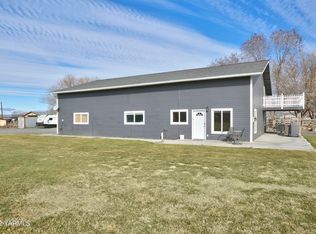 7501 Bell Rd, Moxee, WA 98936