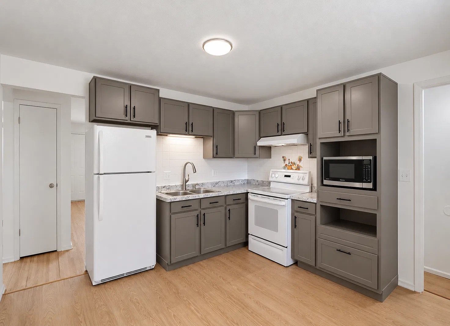 4 bed, 1749 sqft, $2,450 — Photo 2
