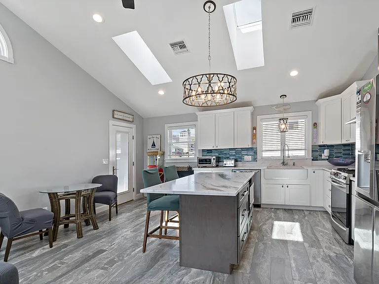 881 Point Judith Rd — Photo 15