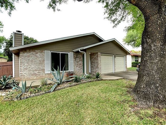 2nd image of 11108 Applewood Dr