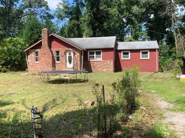 94 Pine Rd, Pasadena, MD 21122