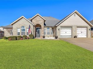 796 Chantel Ave, Springdale, AR 72764