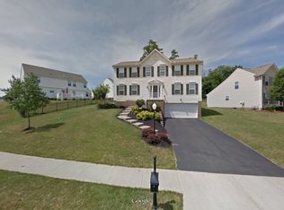 1884 Pioneer Dr, Sewickley, PA 15143