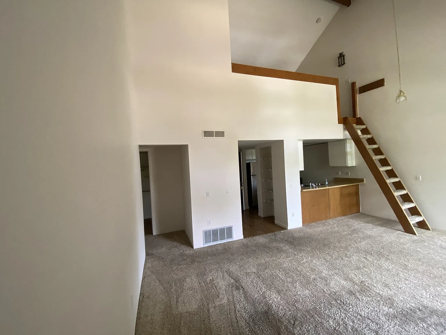 1 bed, 1.5 bath, 982 sqft, $1,625 — Photo 4
