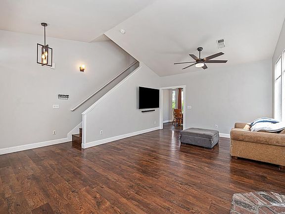 3rd image of 781 S Wicker Way
