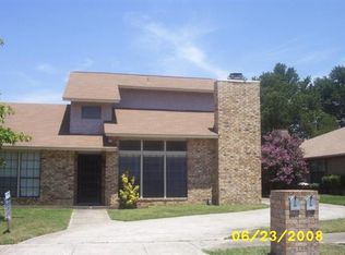 224 Mountainview Dr, Hurst, TX 76054