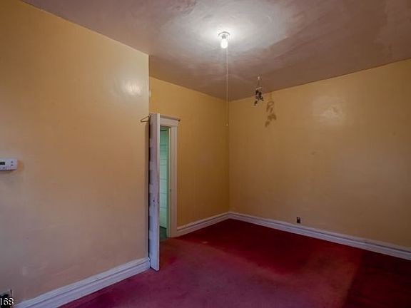 5th image of 87 Telford St