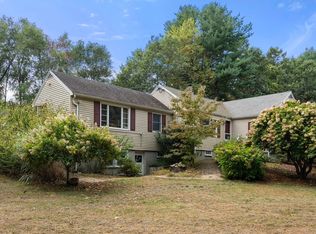 27 Cedar St, North Reading, MA 01864