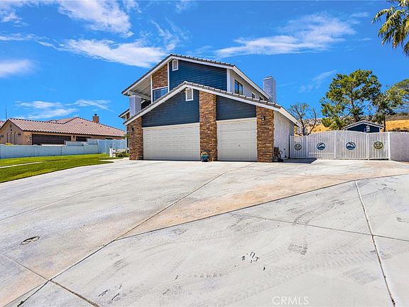 3rd image of 13380 Hidden Valley Rd