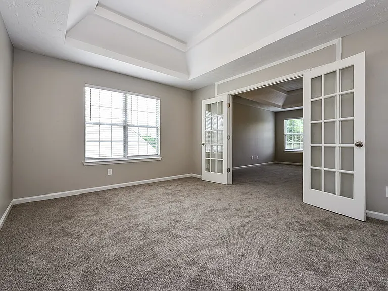 657 Howell Dr — Photo 9