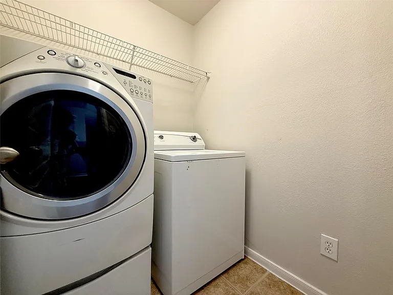 8343 Cassidy Creek Ct — Photo 31