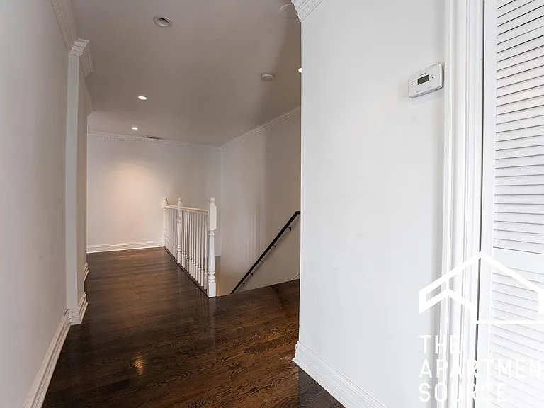 2450 N Milwaukee Ave #2F — Photo 32