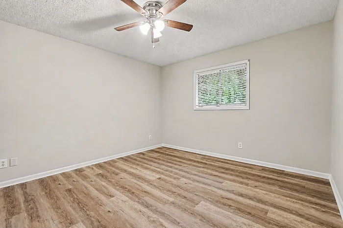886 Martin Heights Dr NW #B — Photo 35