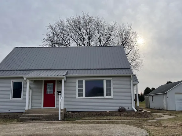 506 S Linn Ave, New Hampton, IA 50659