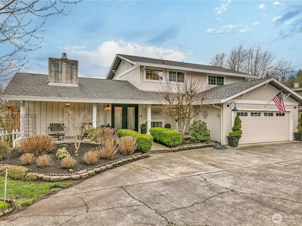 18302 45th Street E, Lake Tapps, WA 98391