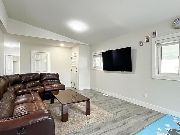 2nd image of 14171 77a Ave