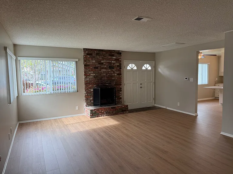 325 E Amerige Ave #A — Photo 7
