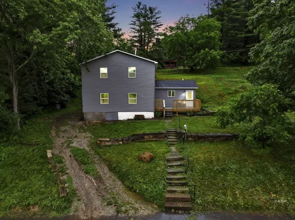 218 W Franklin St, Nelsonville, OH 45764