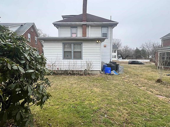 4th image of 2 9th St