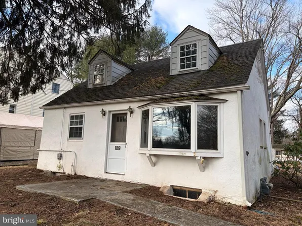 129 W 3rd Ave, Trappe, PA 19426