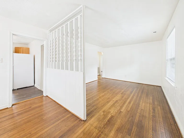 2603 Houston Ave — Photo 5