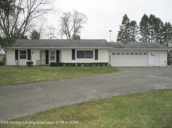 2945 Lawrence Hwy, Charlotte, MI 48813