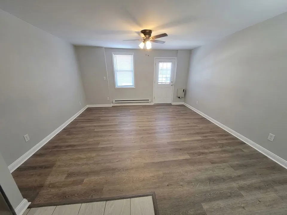 Majestic Court Apartments